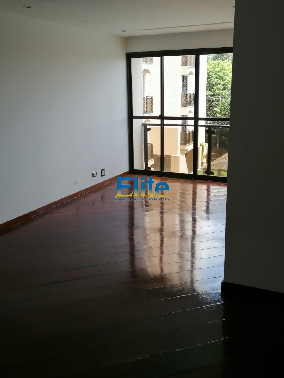Apartamento à venda com 3 quartos, 110m² - Foto 4