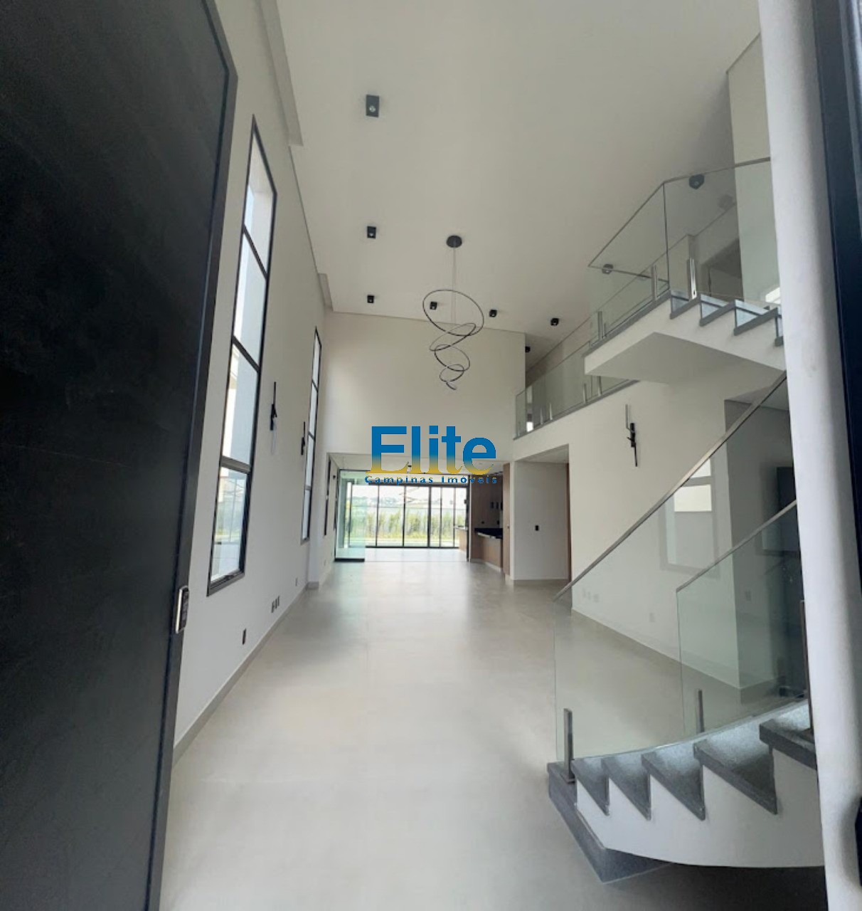 Casa de Condomínio à venda com 4 quartos, 340m² - Foto 4