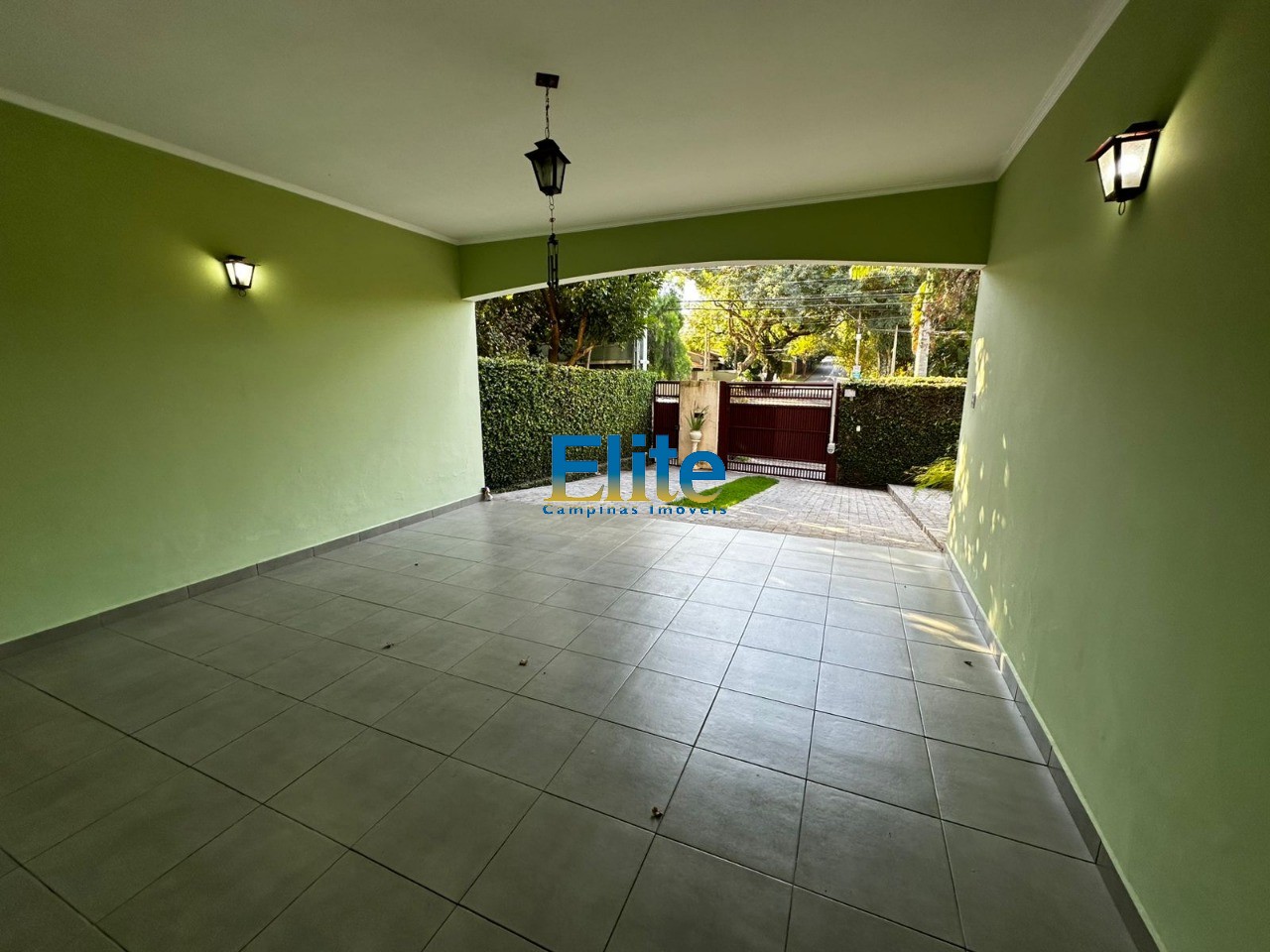 Casa de Condomínio à venda com 4 quartos, 828m² - Foto 3