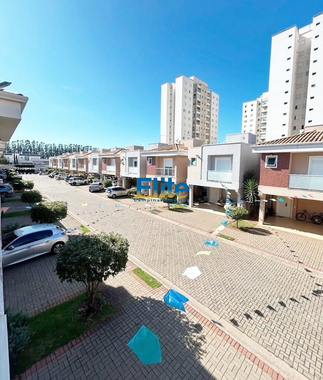 Casa de Condomínio à venda com 3 quartos, 200m² - Foto 1