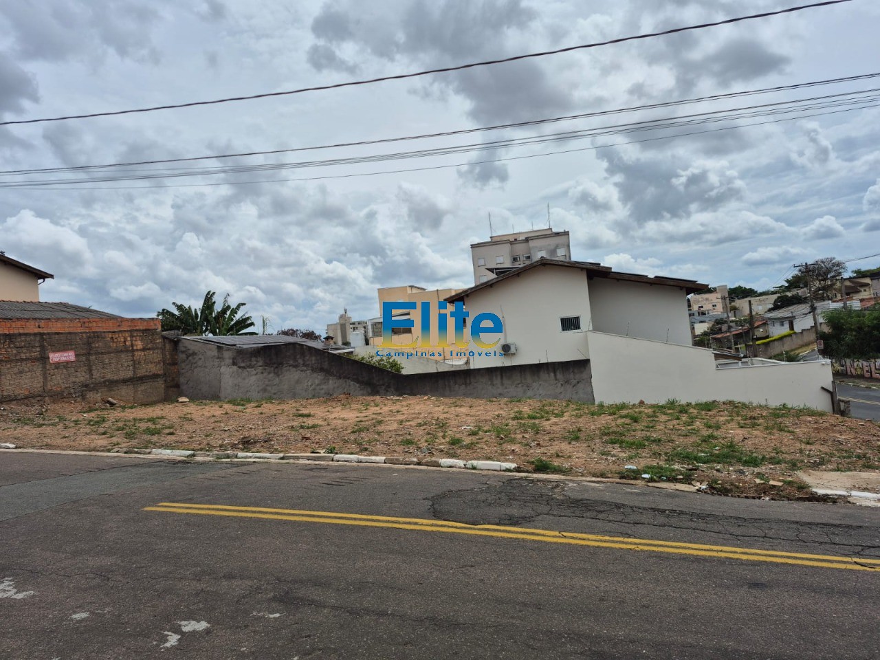 Terreno, 331 m² - Foto 1