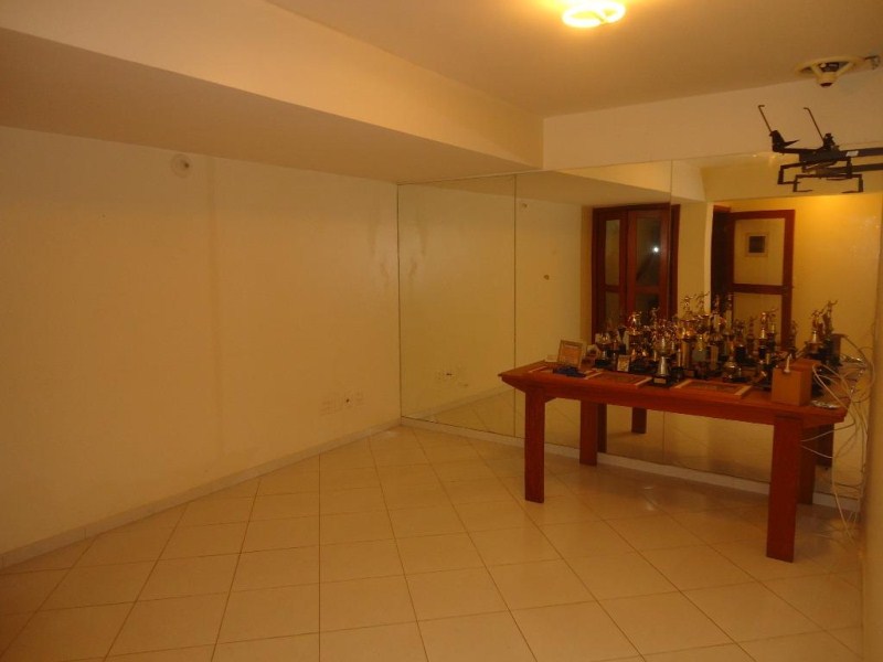 Sobrado à venda com 4 quartos, 350m² - Foto 29