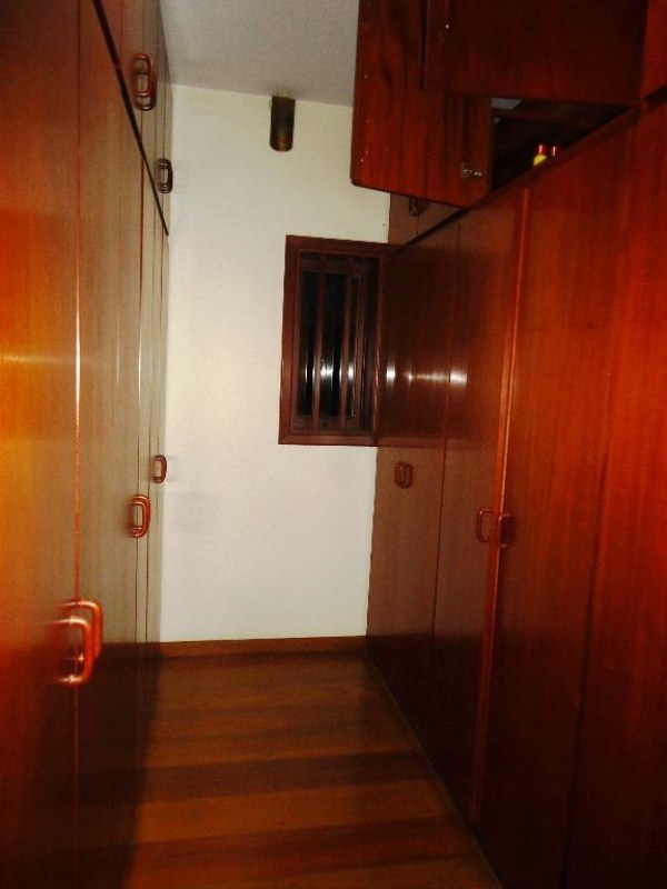 Sobrado à venda com 4 quartos, 350m² - Foto 49