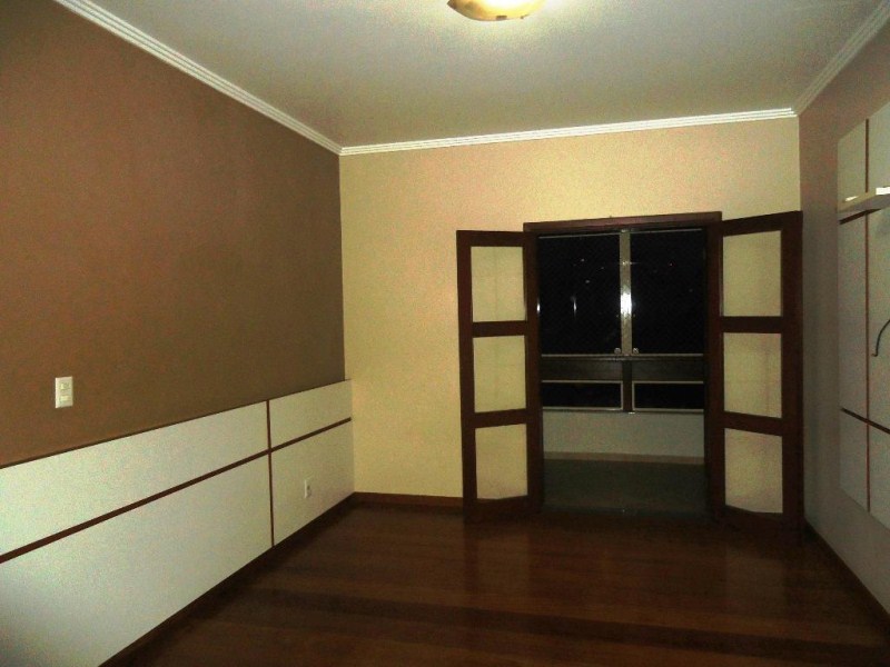 Sobrado à venda com 4 quartos, 350m² - Foto 50