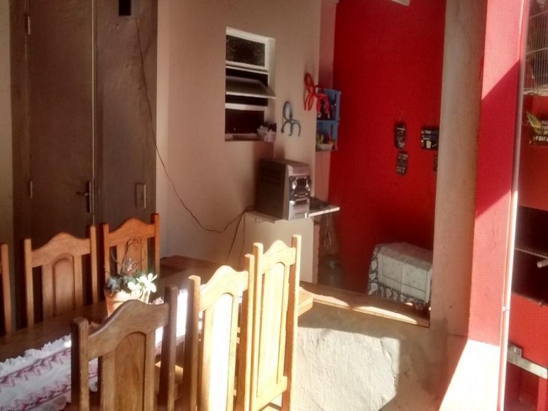 Casa de Condomínio à venda com 2 quartos, 200m² - Foto 3