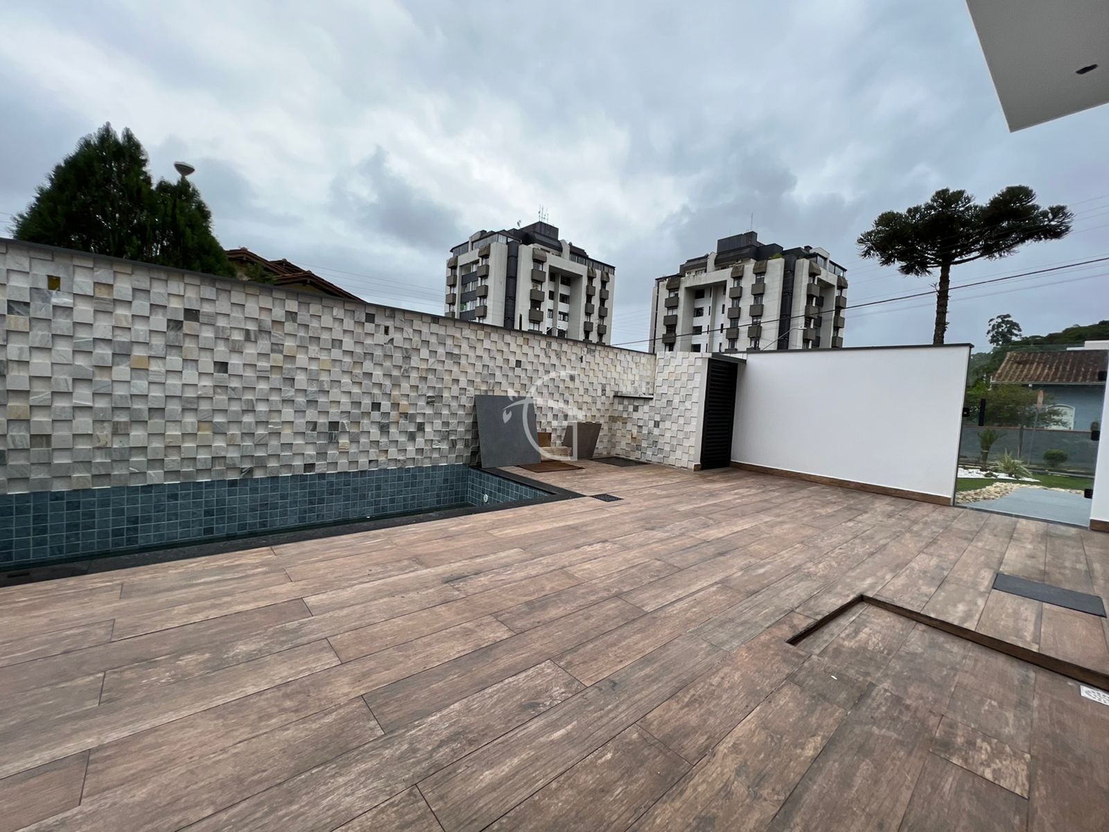 Casa à venda com 3 quartos, 191m² - Foto 4