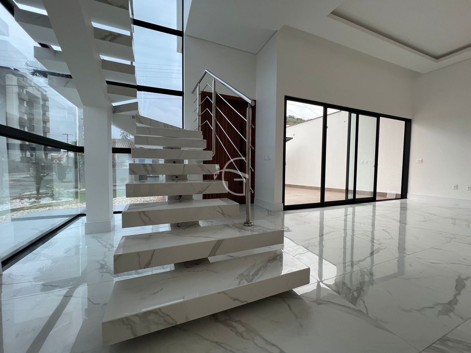 Casa à venda com 3 quartos, 191m² - Foto 9
