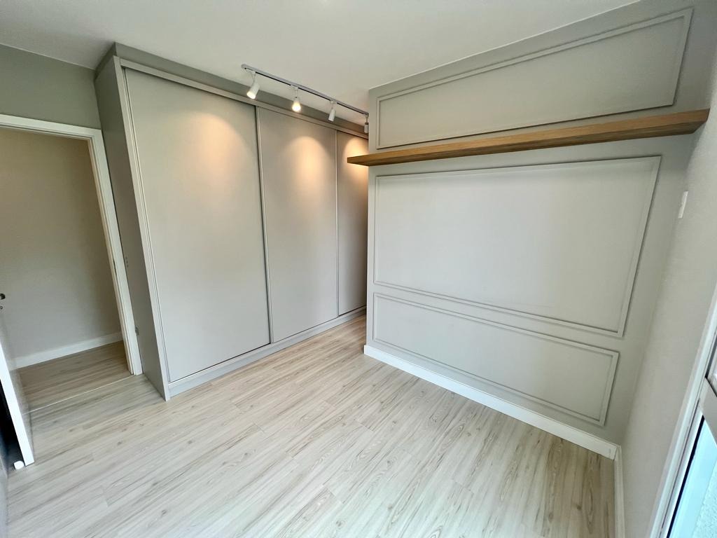 Apartamento à venda com 3 quartos, 74m² - Foto 13
