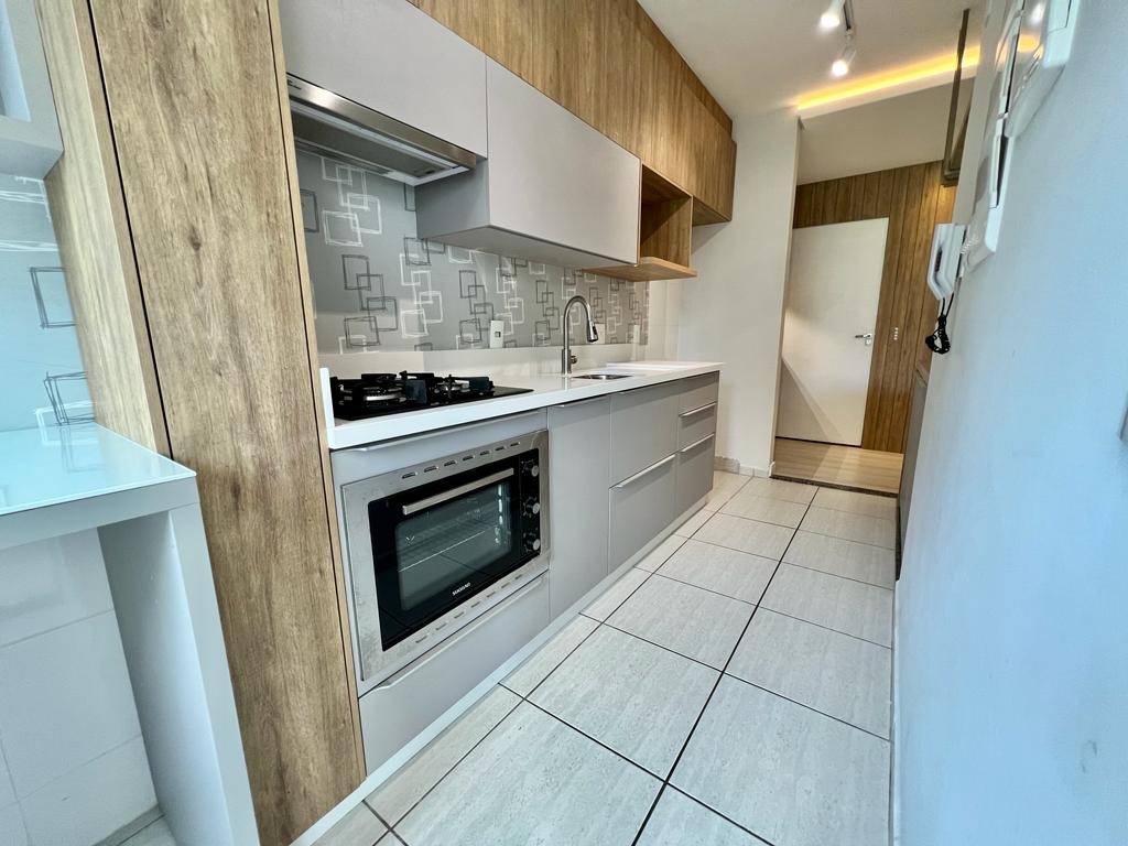 Apartamento à venda com 3 quartos, 74m² - Foto 8