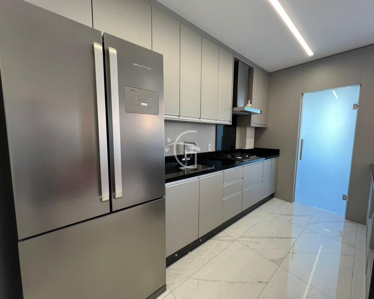 Apartamento à venda com 2 quartos, 133m² - Foto 12