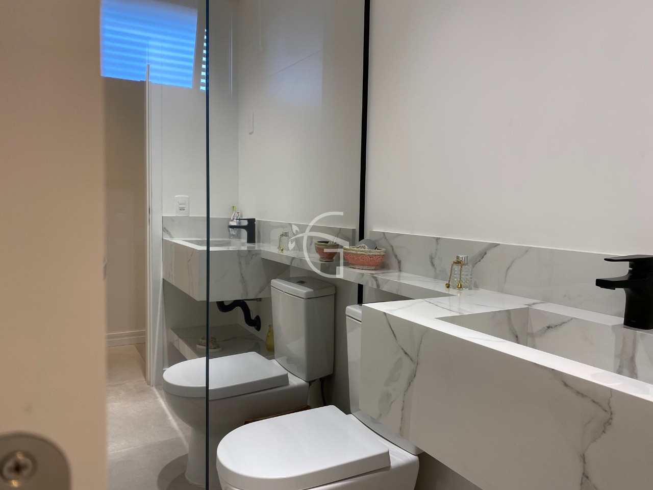 Apartamento à venda com 2 quartos, 70m² - Foto 14