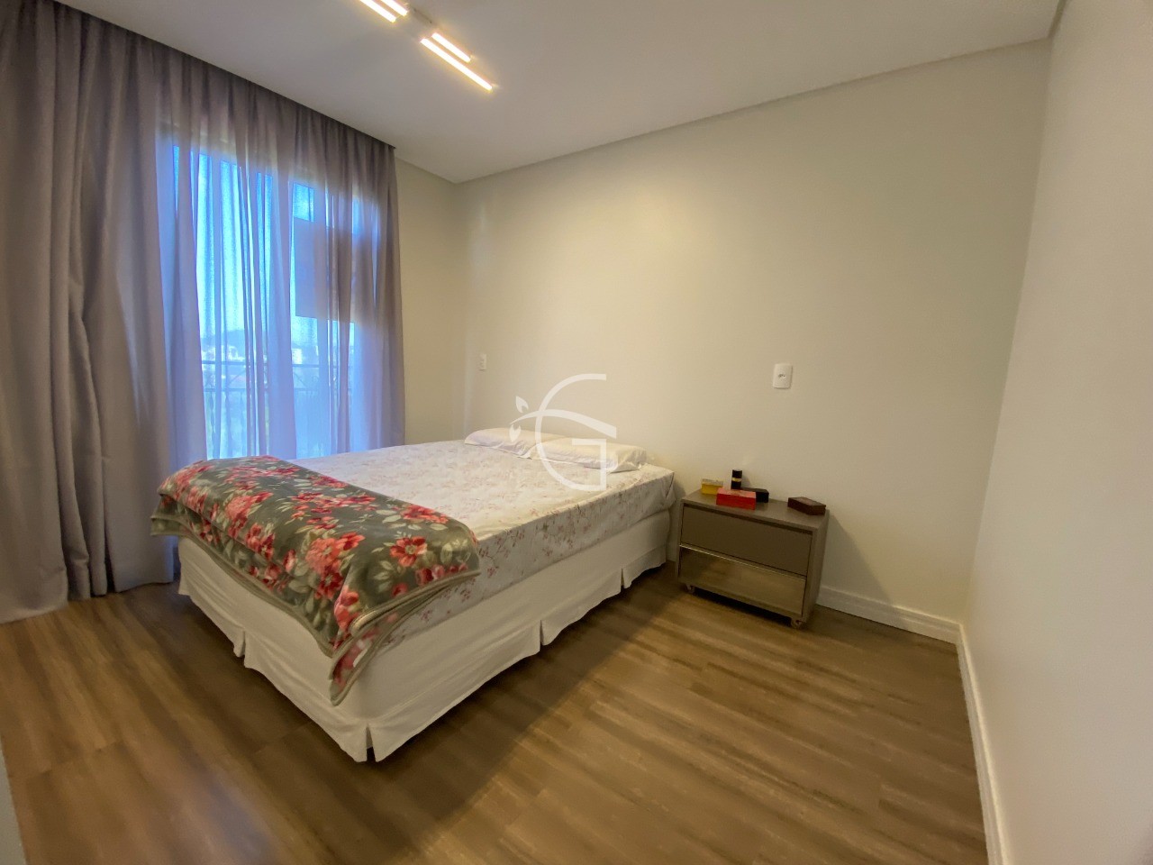 Apartamento à venda com 2 quartos, 70m² - Foto 11