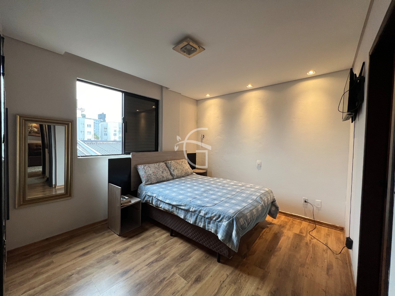 Apartamento à venda com 2 quartos, 104m² - Foto 6