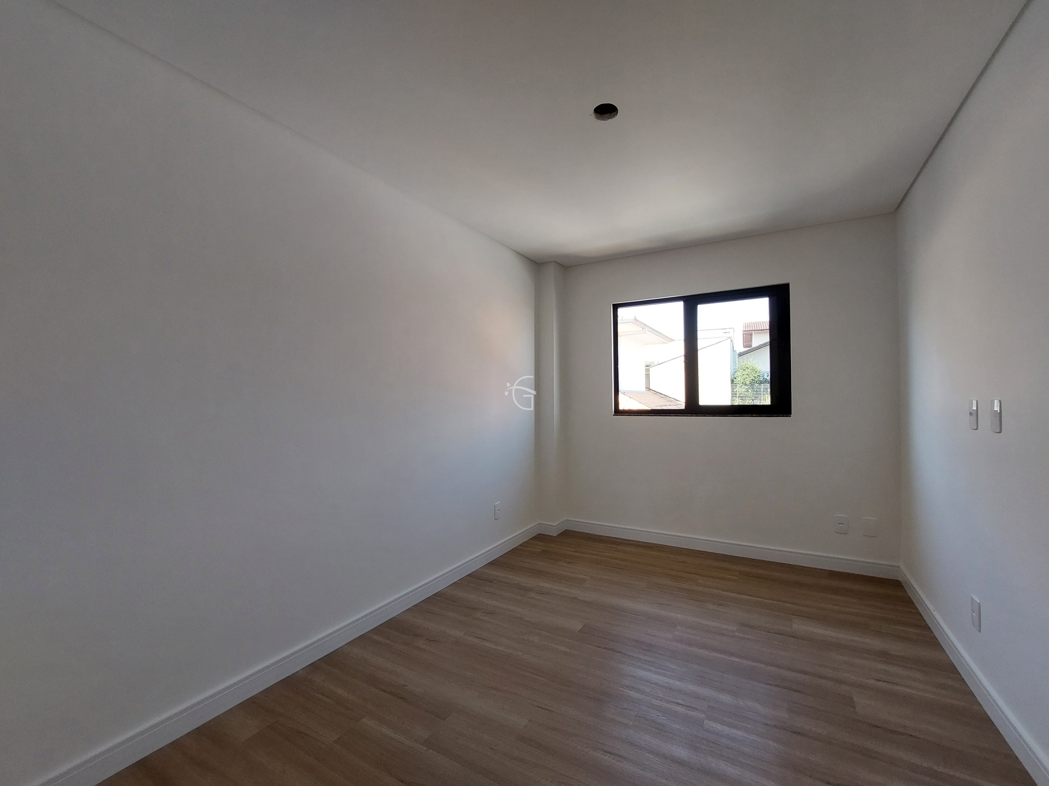 Casa à venda com 3 quartos, 108m² - Foto 11