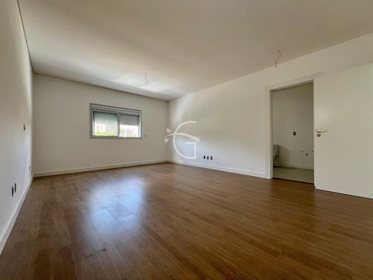 Sobrado à venda com 4 quartos, 327m² - Foto 9