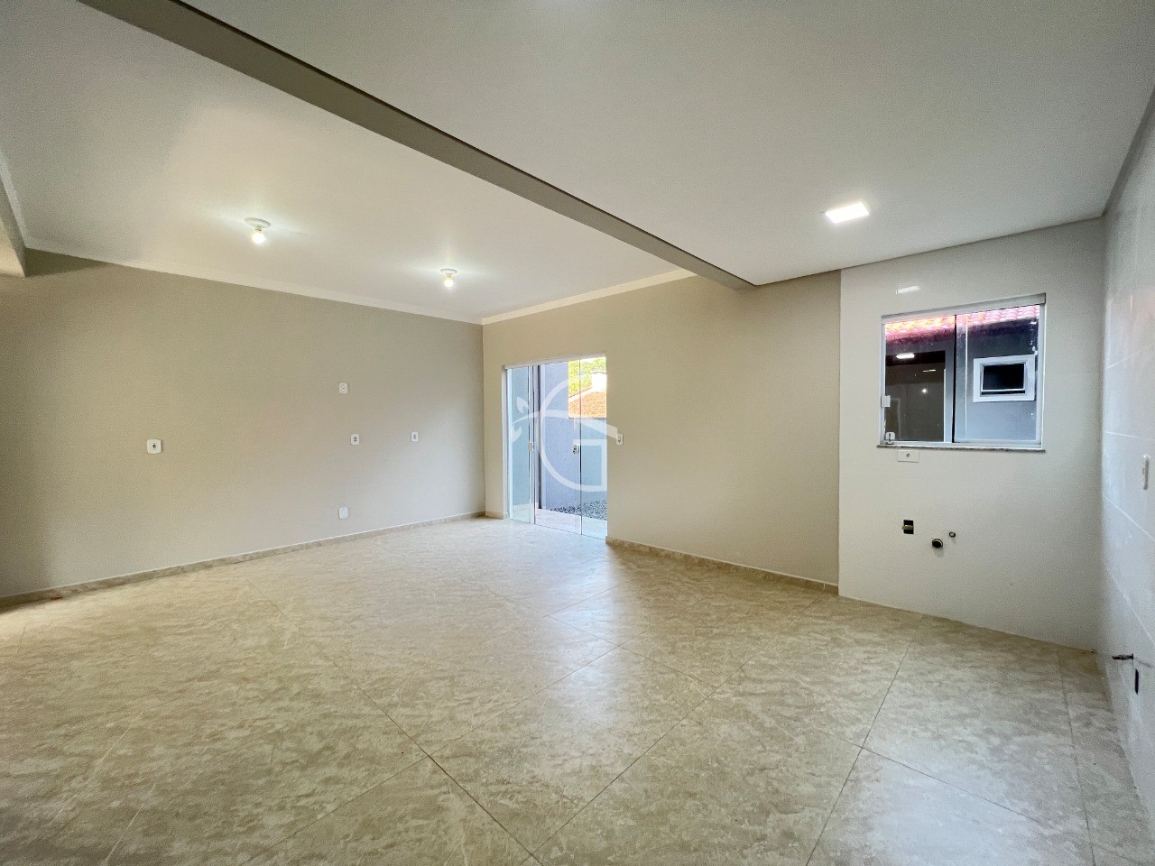 Casa à venda com 3 quartos, 152m² - Foto 3