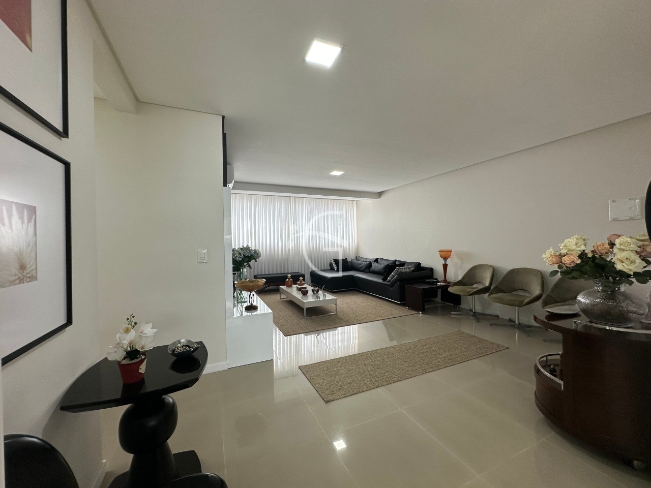 Cobertura à venda com 3 quartos, 168m² - Foto 1