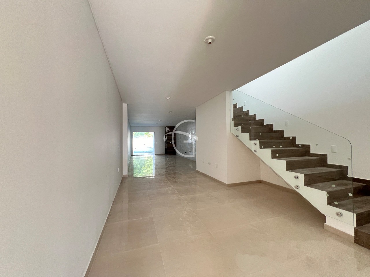 Casa à venda com 3 quartos, 230m² - Foto 3