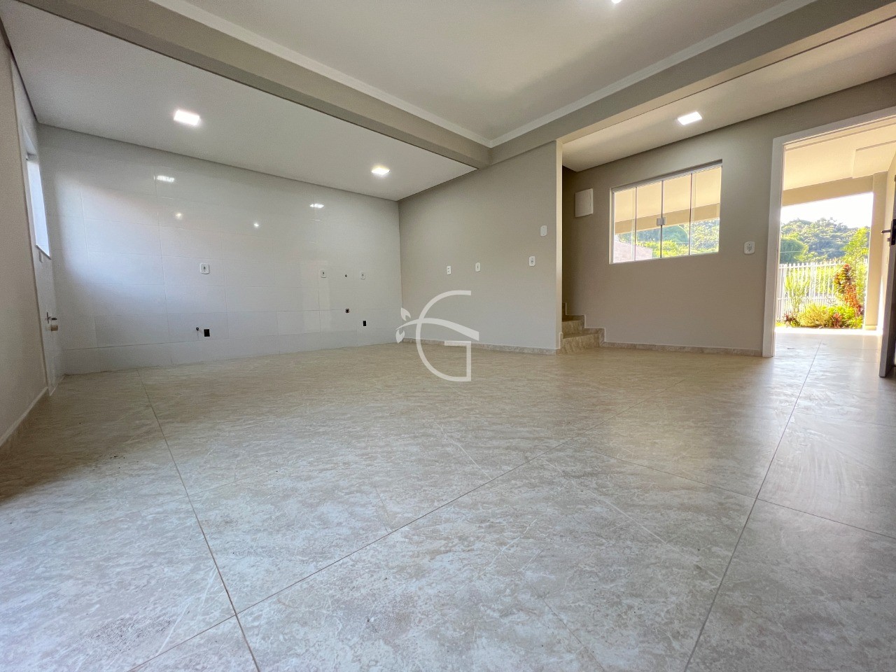 Casa à venda com 3 quartos, 152m² - Foto 4