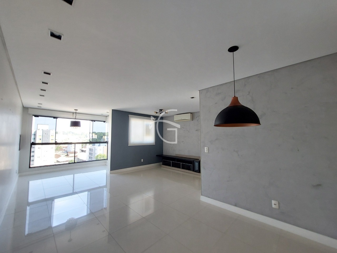 Apartamento à venda com 2 quartos, 82m² - Foto 1