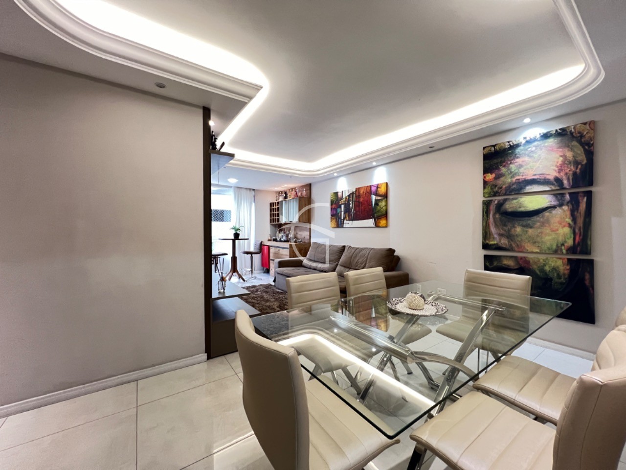 Apartamento à venda com 3 quartos, 103m² - Foto 1