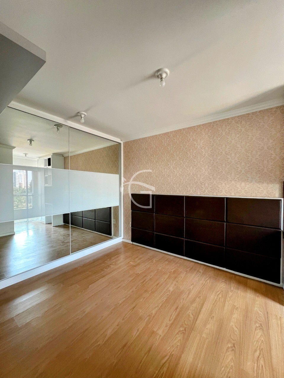 Apartamento à venda com 2 quartos, 66m² - Foto 10