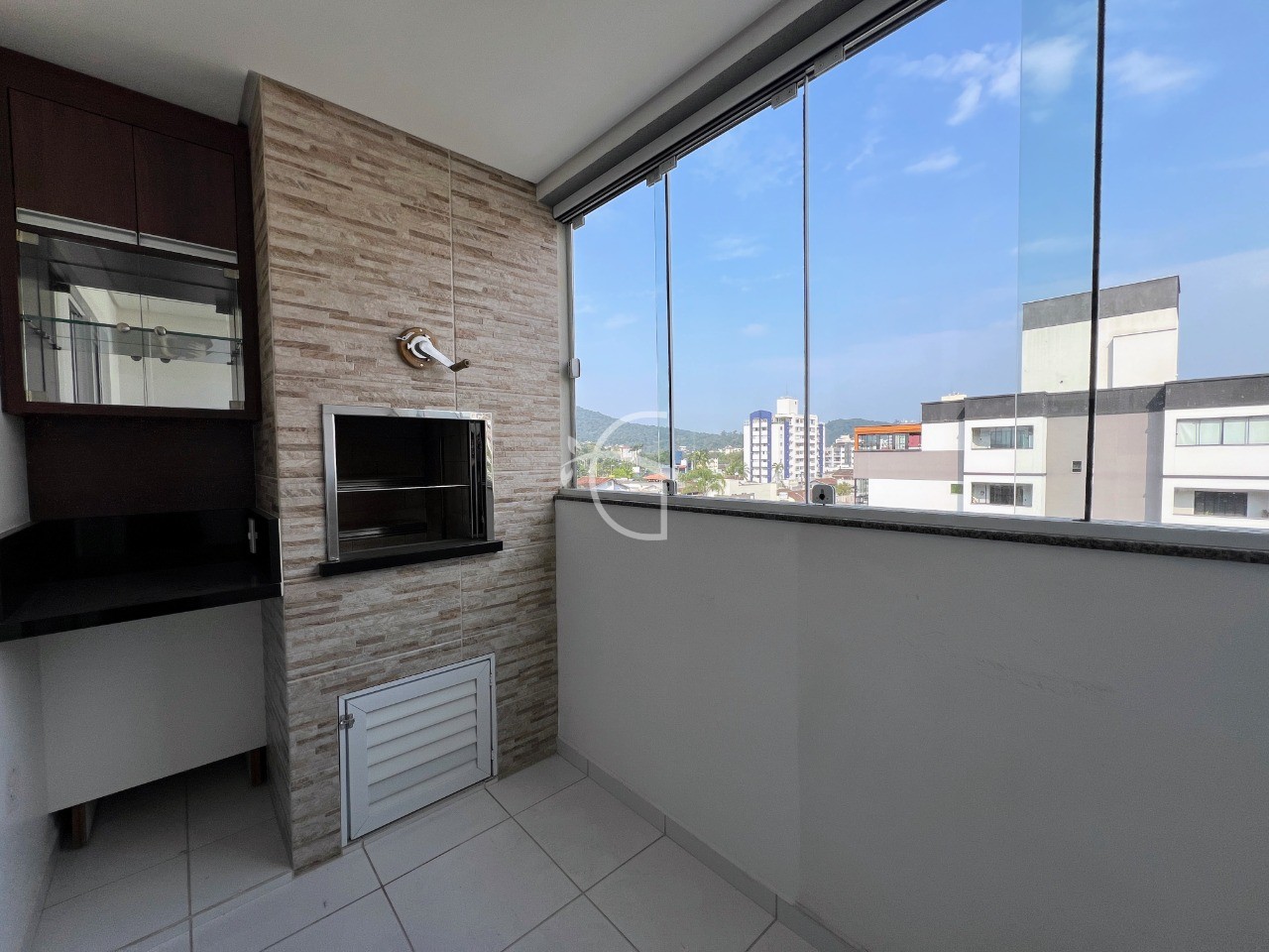 Apartamento à venda com 2 quartos, 66m² - Foto 6