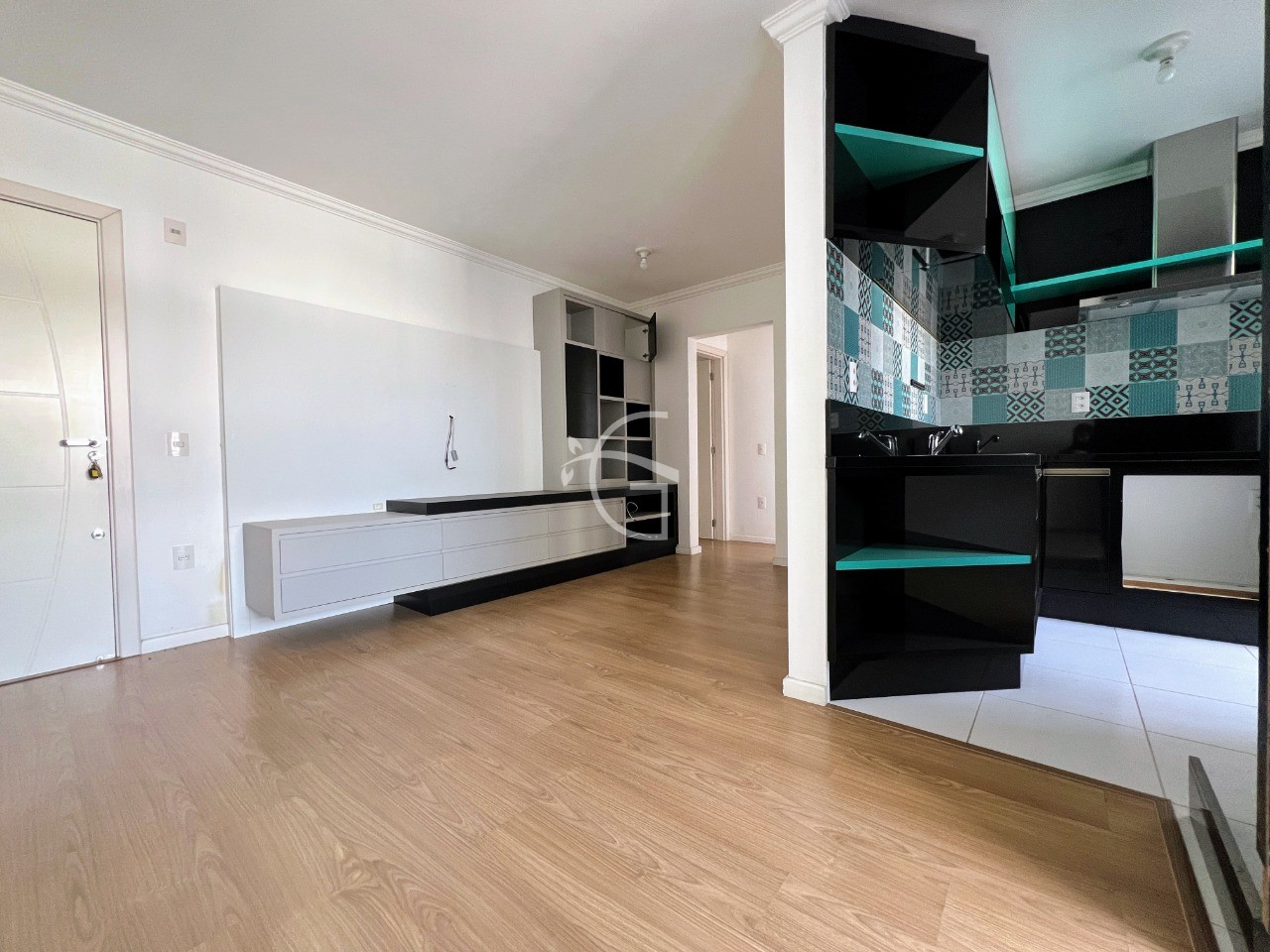 Apartamento à venda com 2 quartos, 66m² - Foto 1