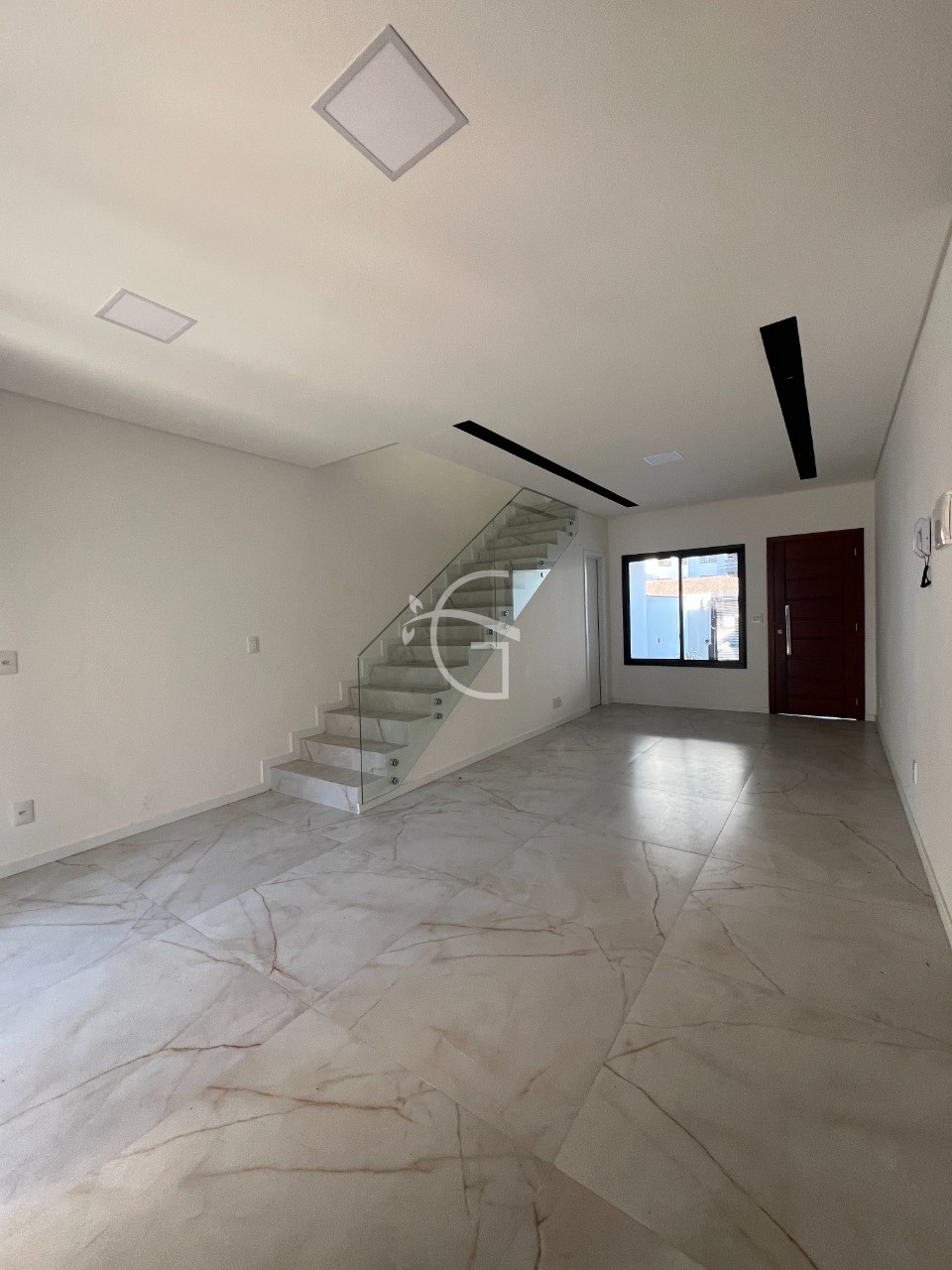 Casa à venda com 3 quartos, 114m² - Foto 4