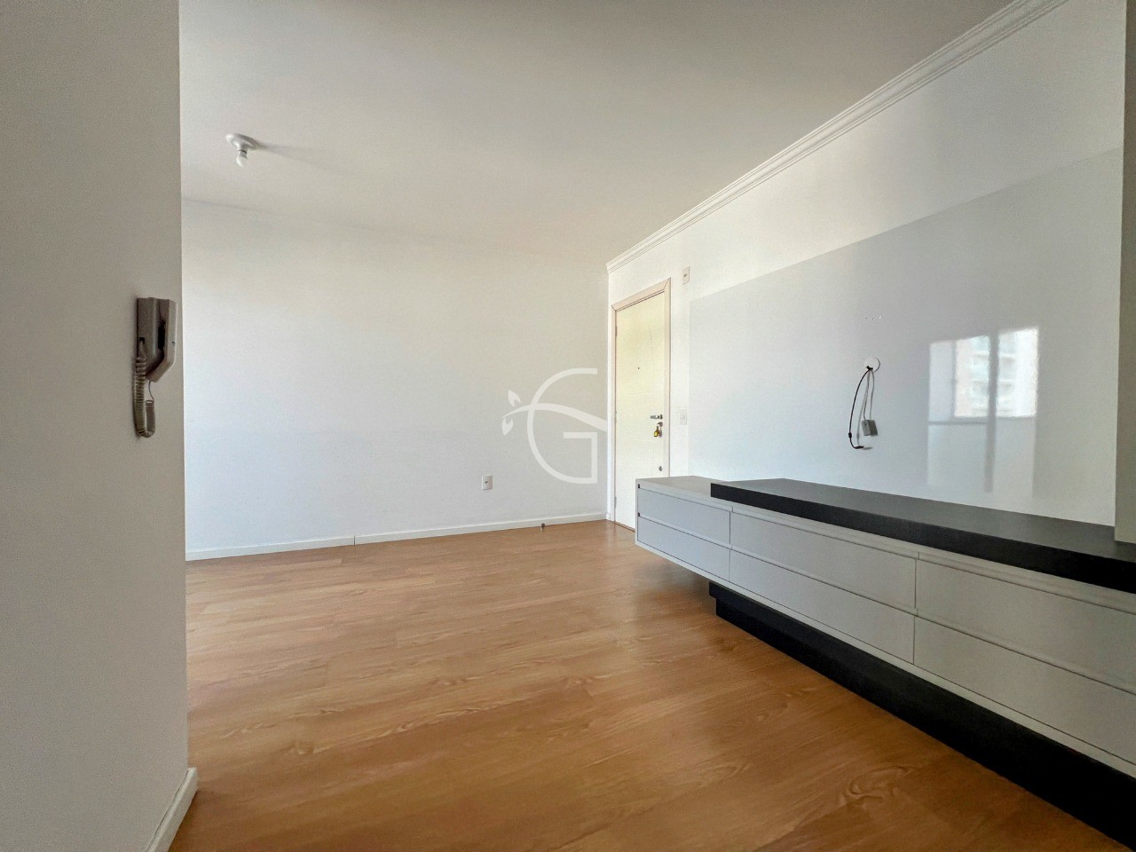 Apartamento à venda com 2 quartos, 66m² - Foto 3