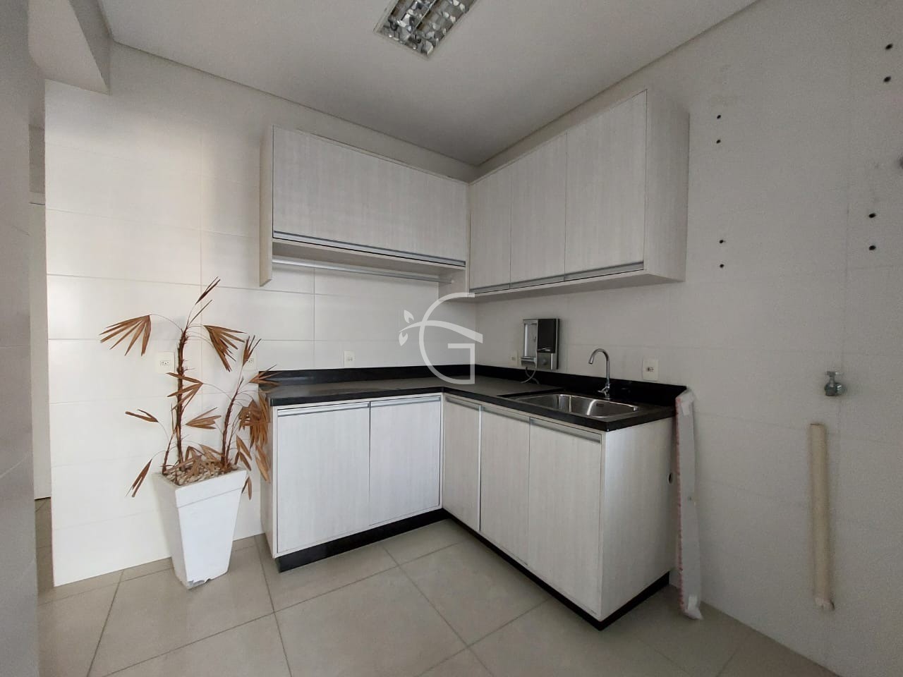 Apartamento à venda com 3 quartos, 154m² - Foto 10