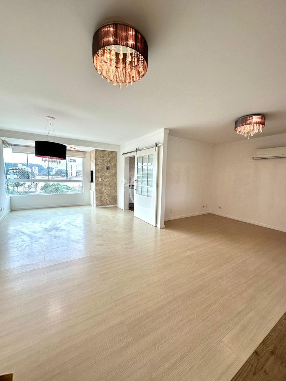 Apartamento à venda com 3 quartos, 136m² - Foto 6