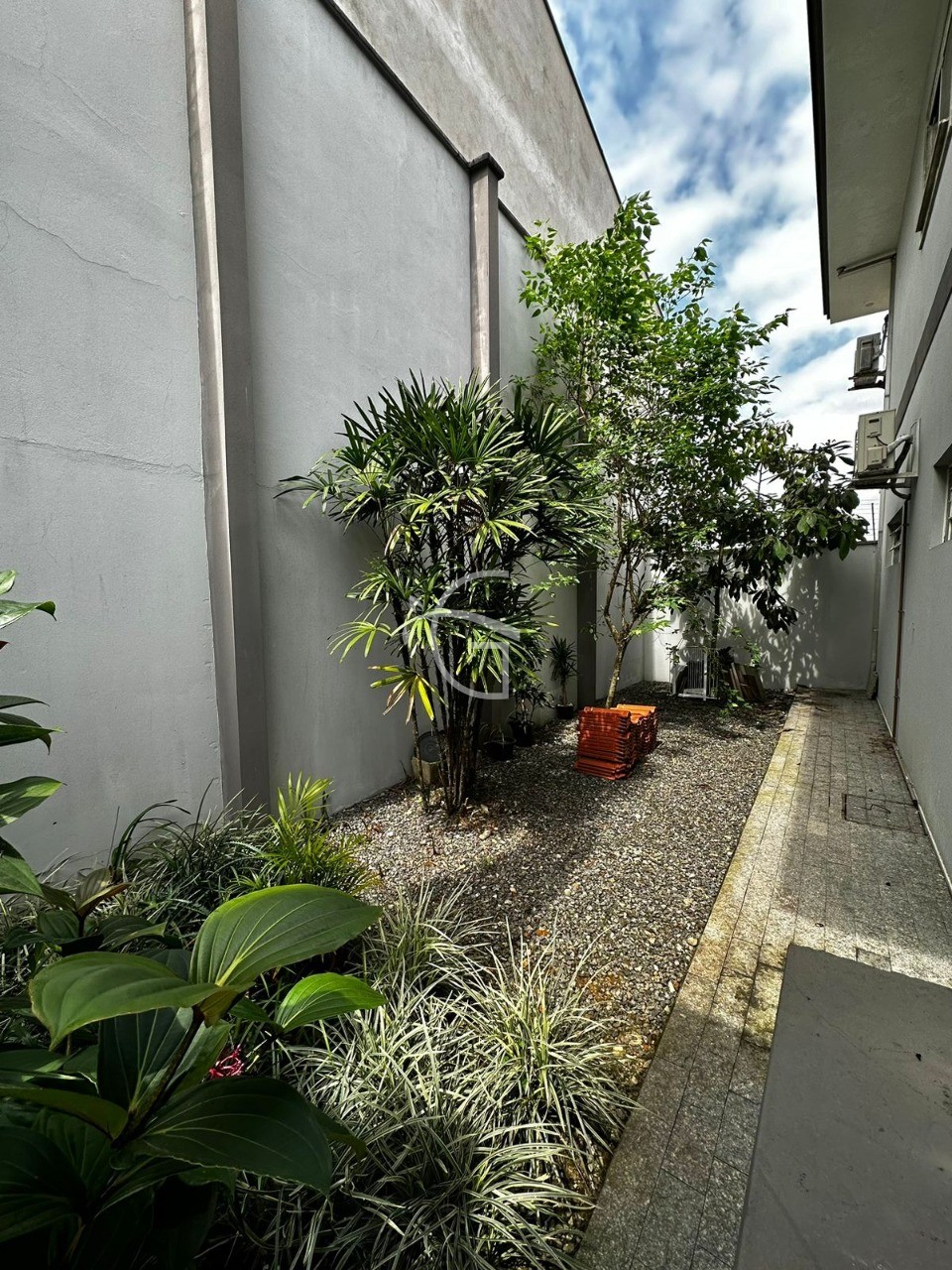 Casa à venda com 3 quartos, 570m² - Foto 4