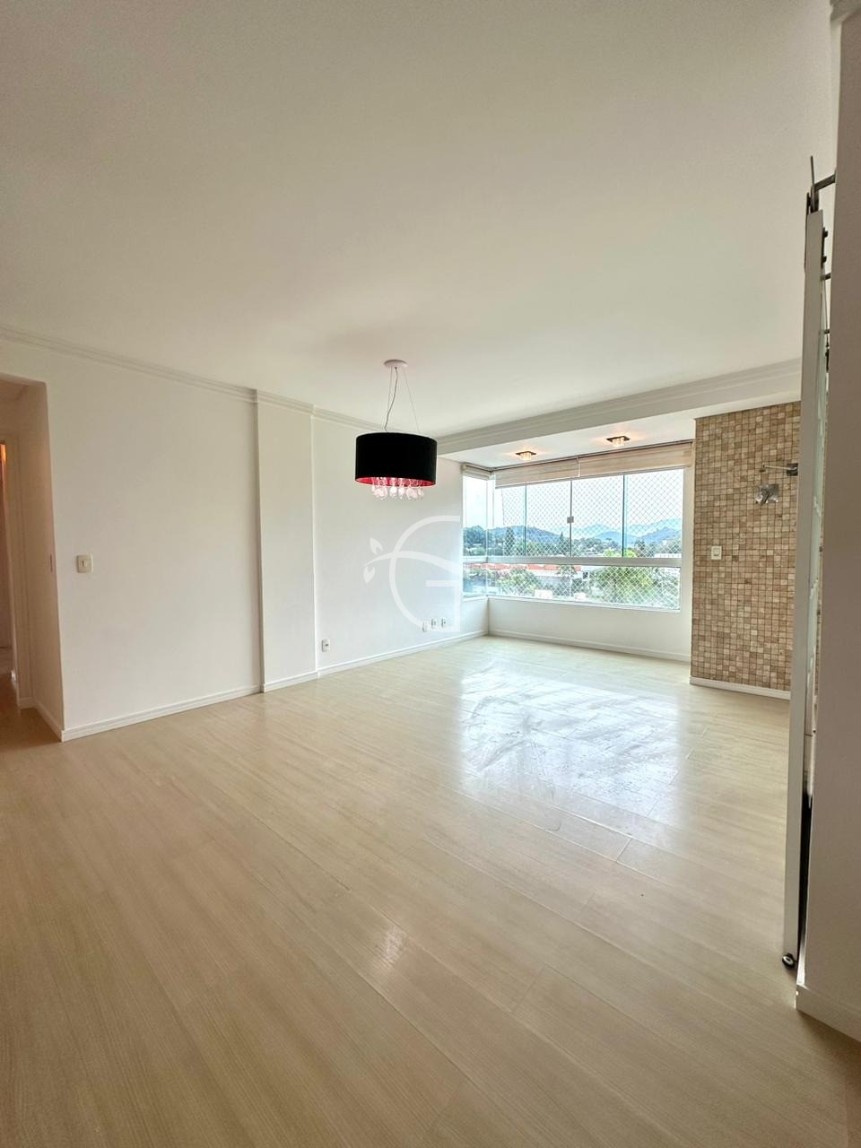 Apartamento à venda com 3 quartos, 136m² - Foto 4