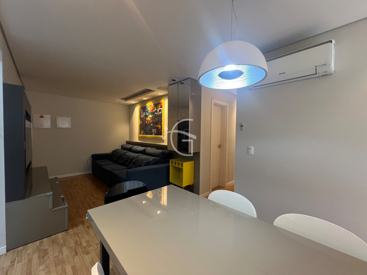 Apartamento à venda com 2 quartos, 72m² - Foto 4