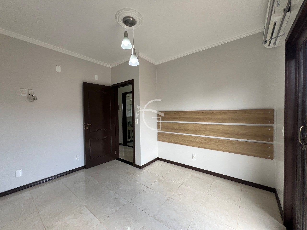 Casa à venda com 3 quartos, 282m² - Foto 20