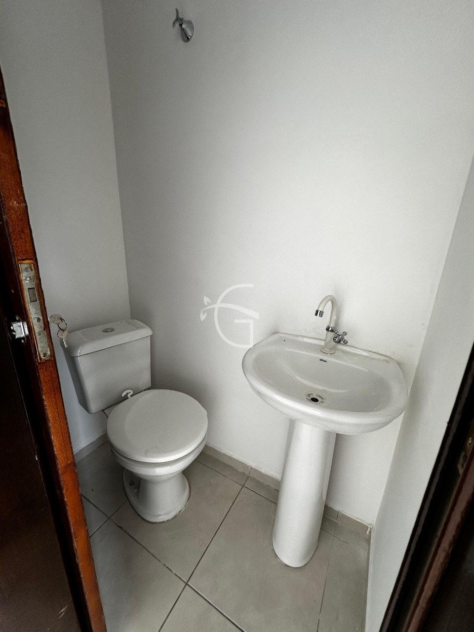 Casa à venda com 2 quartos, 56m² - Foto 4