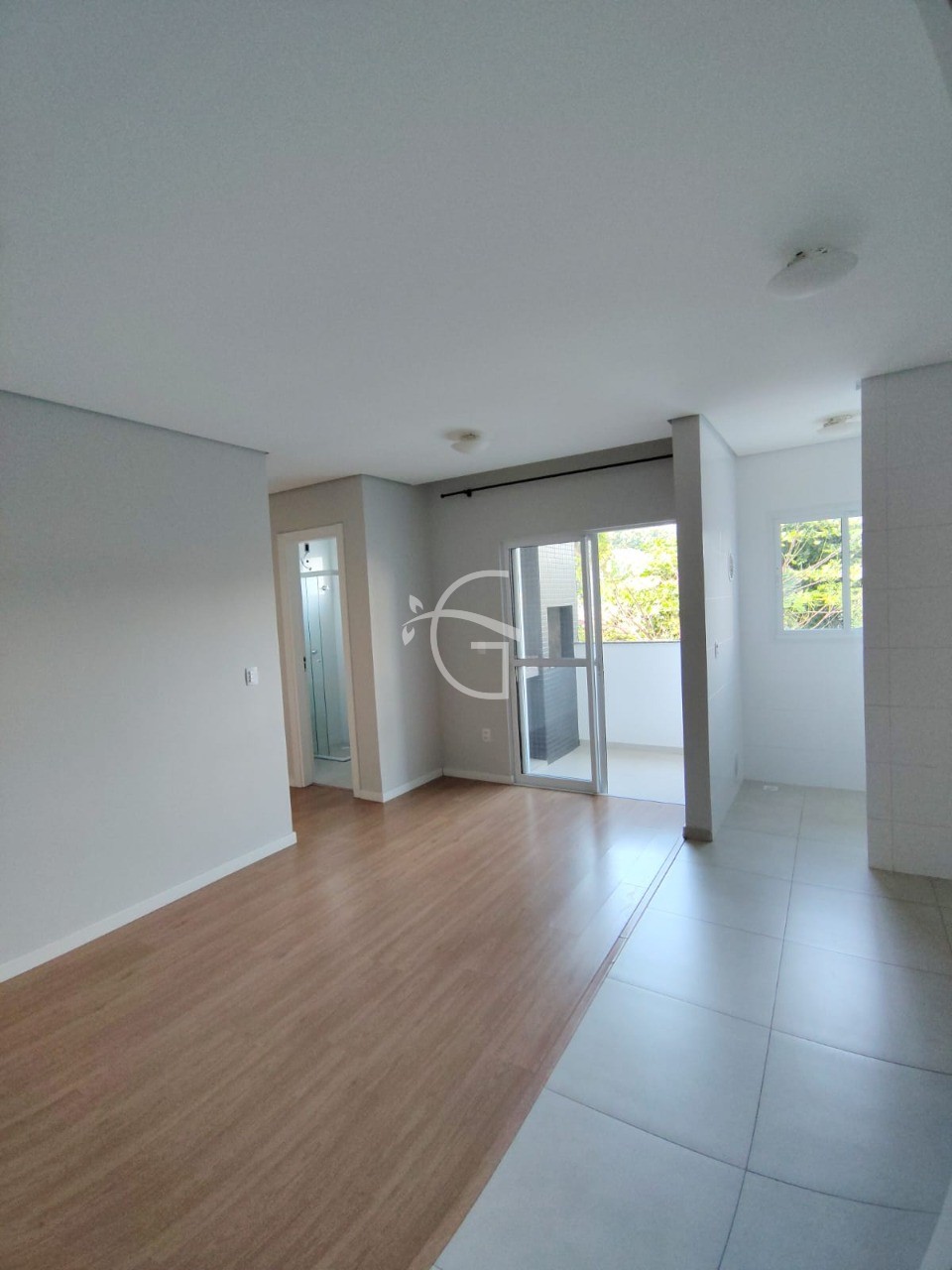 Apartamento à venda com 2 quartos, 62m² - Foto 1