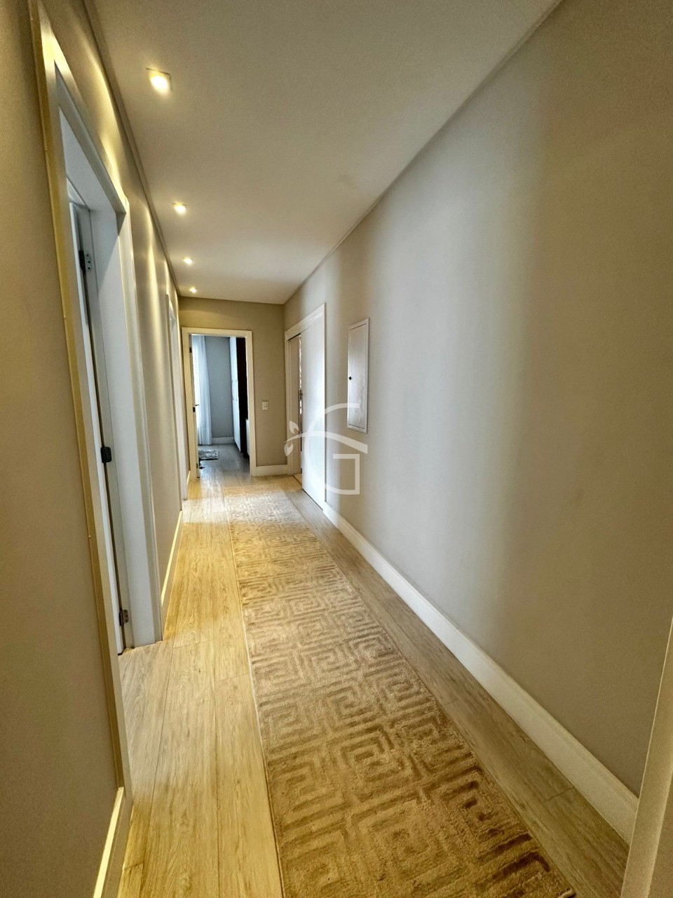 Apartamento à venda com 4 quartos, 184m² - Foto 12