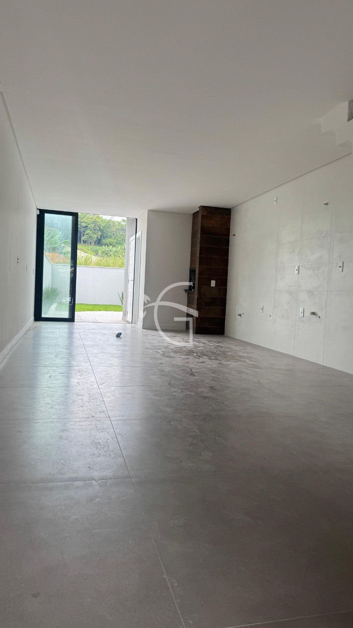 Casa à venda com 3 quartos, 123m² - Foto 4