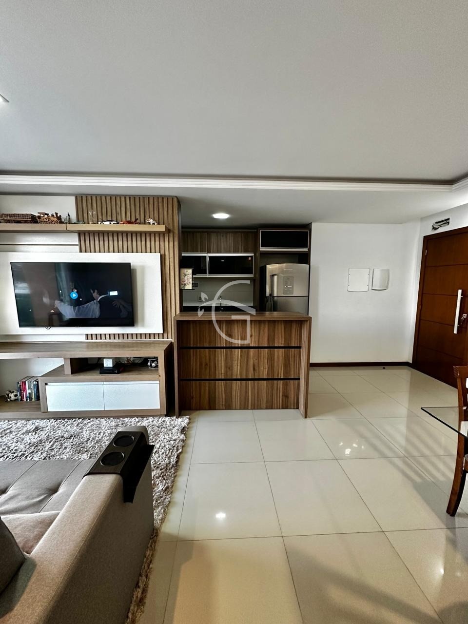 Apartamento à venda com 3 quartos, 87m² - Foto 2