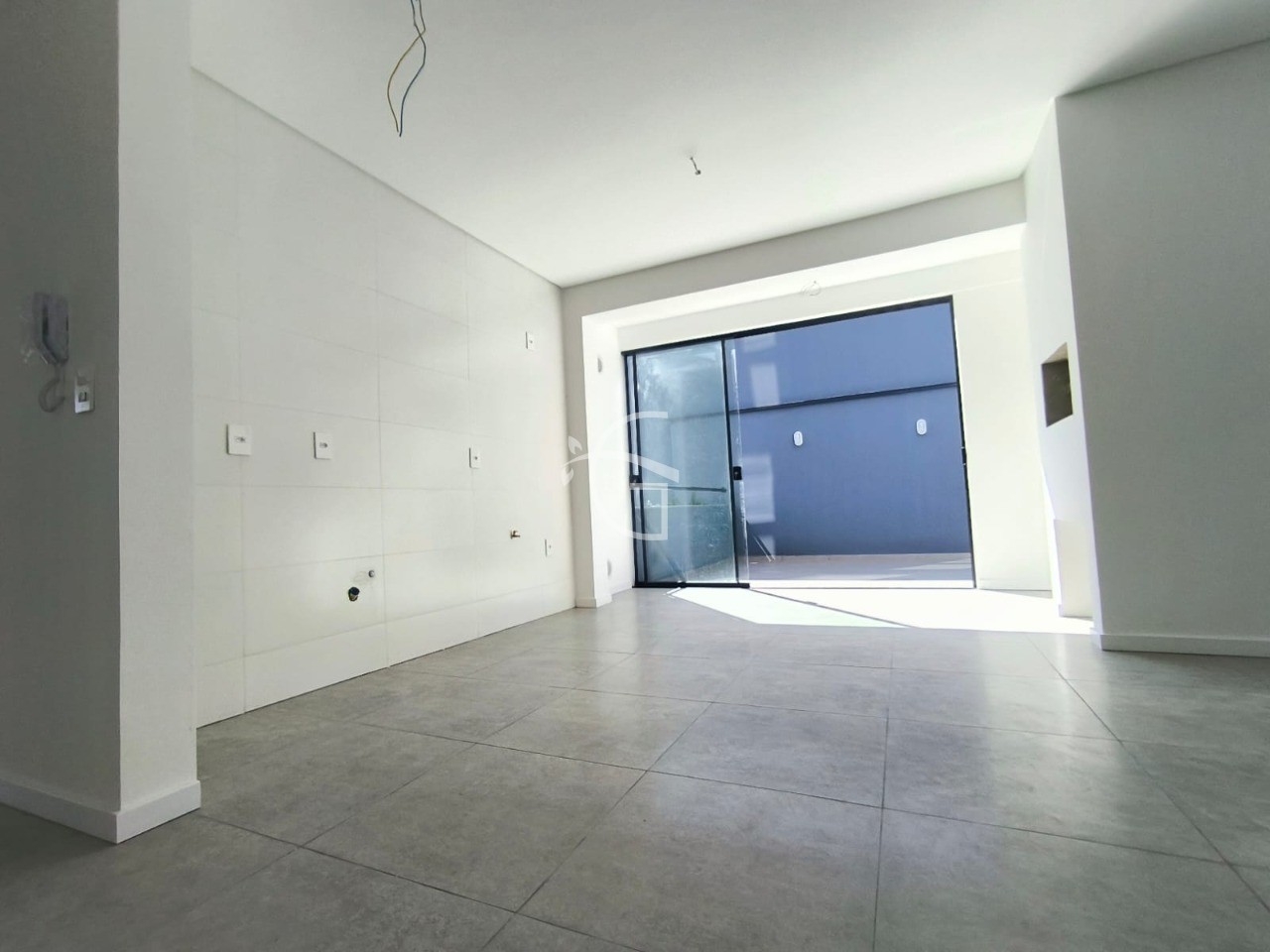 Apartamento à venda com 2 quartos, 90m² - Foto 4