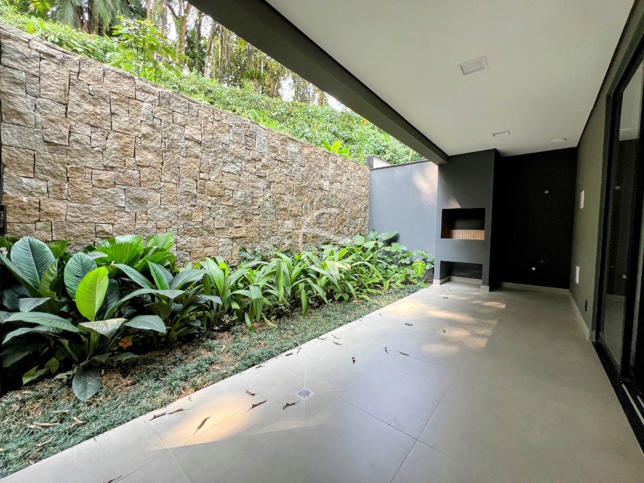 Casa à venda com 3 quartos, 291m² - Foto 7