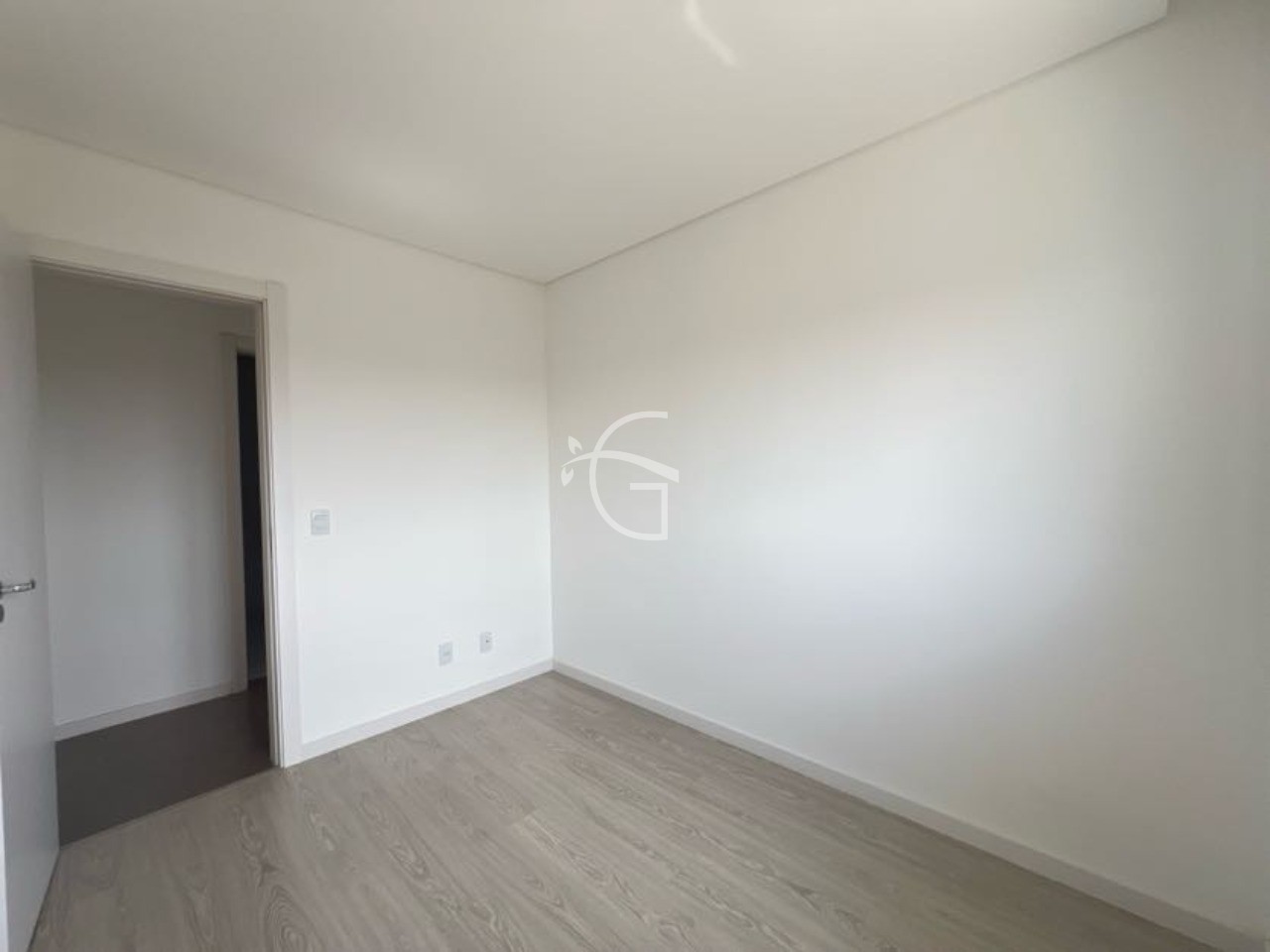 Apartamento à venda com 3 quartos, 97m² - Foto 7