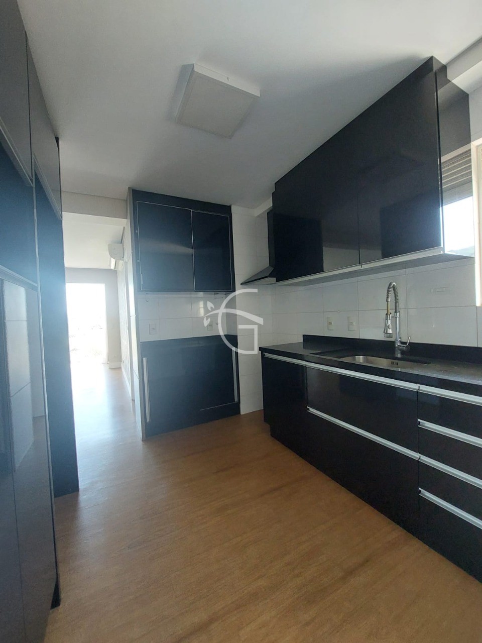 Apartamento à venda com 3 quartos, 125m² - Foto 10