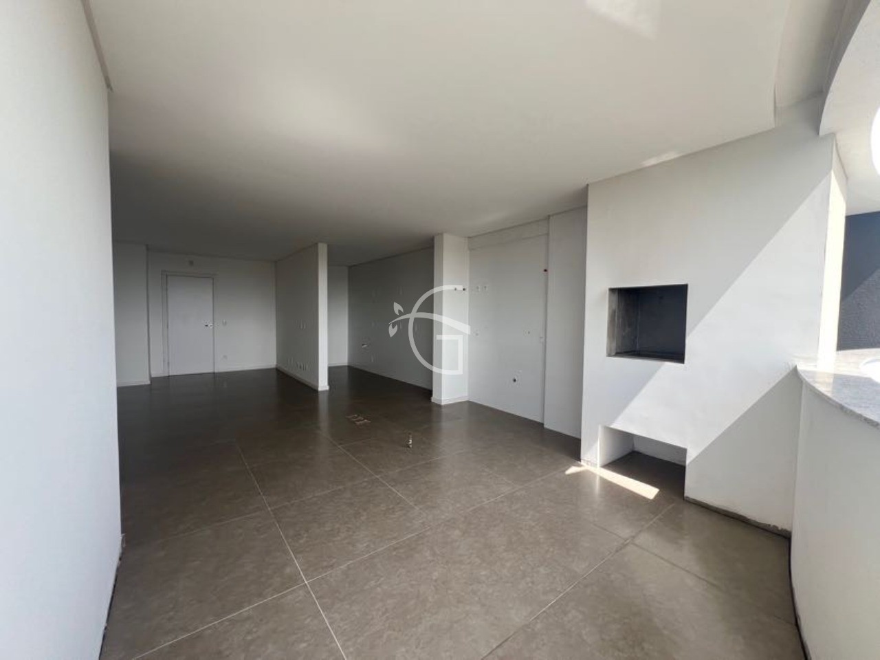 Apartamento à venda com 3 quartos, 97m² - Foto 3