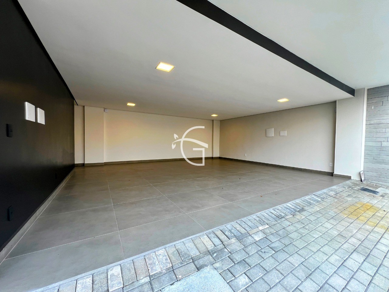 Casa à venda com 3 quartos, 291m² - Foto 4
