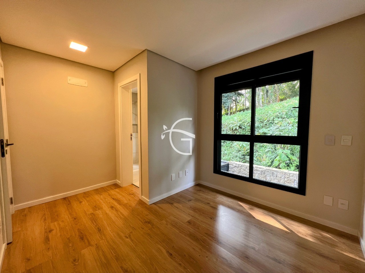 Casa à venda com 3 quartos, 291m² - Foto 10