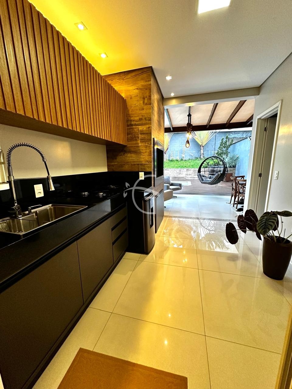 Casa à venda com 3 quartos, 411m² - Foto 10