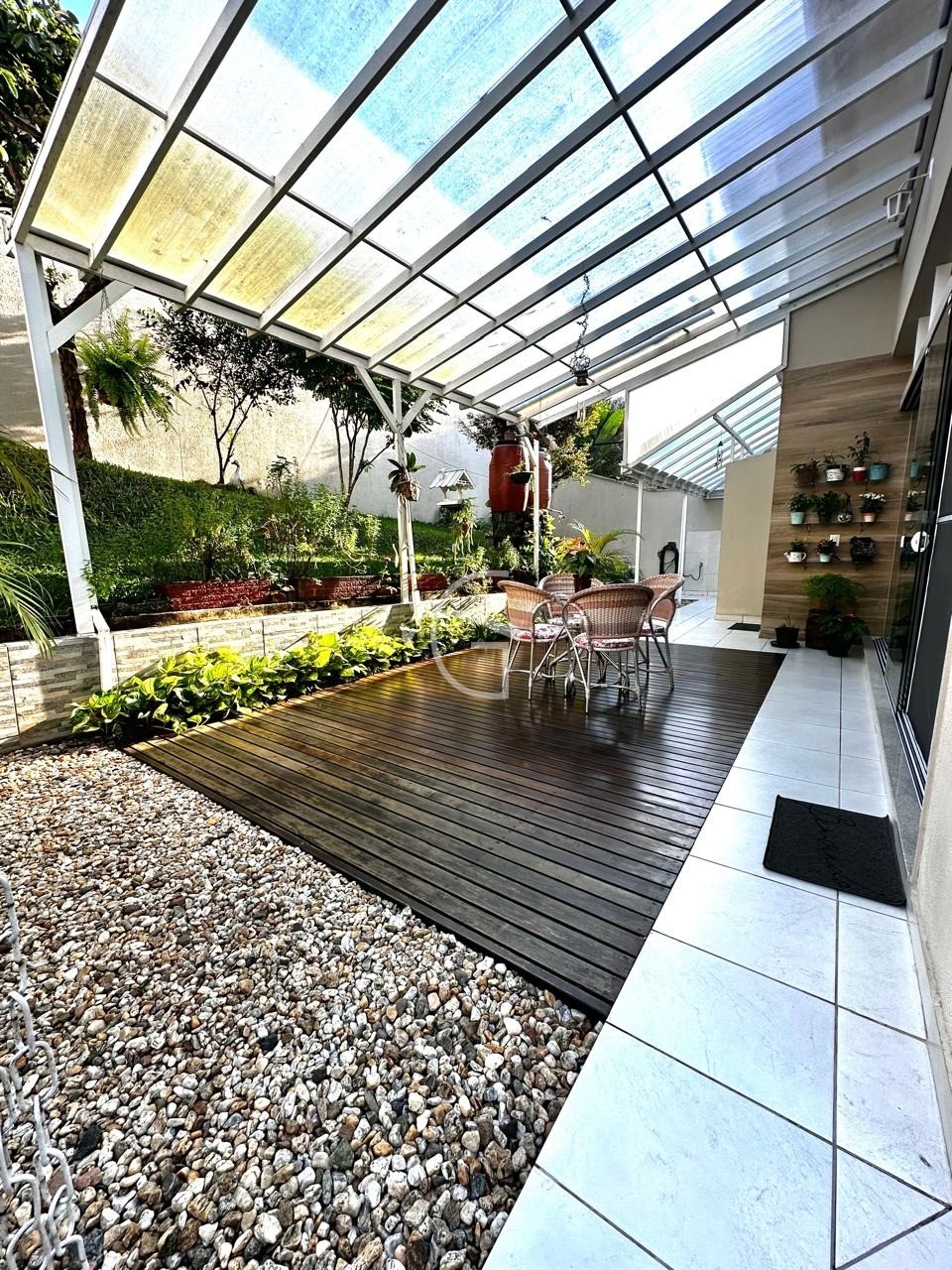 Casa à venda com 4 quartos - Foto 2